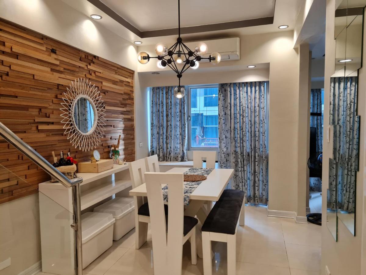 Huge Condo Unit Near Burgos Circle, St Lukes, Shangri-La - P Hamptons T1 Makati City Екстериор снимка